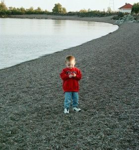 09-02_Duluth_trip_matt_on_rocks2.jpg