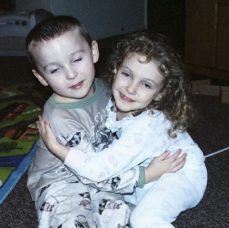 2003-12-20_mat_and_anna_open_presents2.jpg