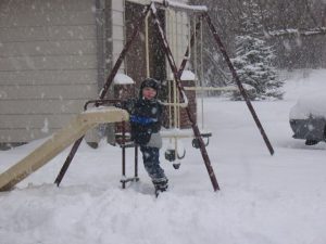 2004-01-08_snow_and_matt.jpg