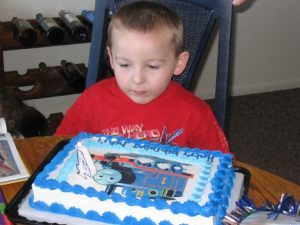 2004-05-15_matt_bdaycake.jpg