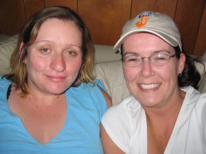 2004-07-02_melissa_and_jen.jpg