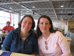2004-09-27_lynn_and_jen.jpg