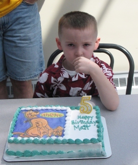 2005-05-07_matt_and_cake.jpg